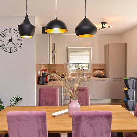 House Tea 2279 * Medulin