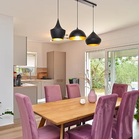 House Tea 2279 * Medulin